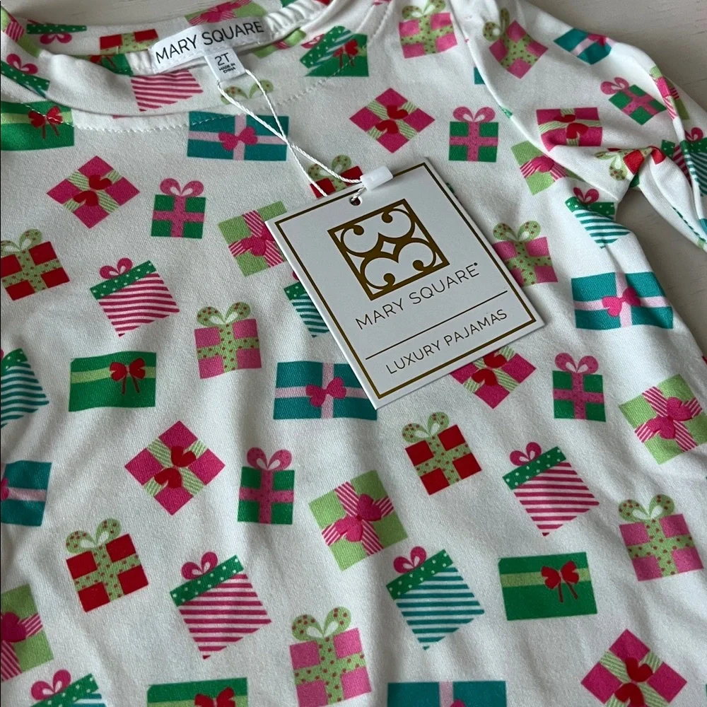 🎄Mary Square Christmas Presents Holiday Pajama Set 2T 3T